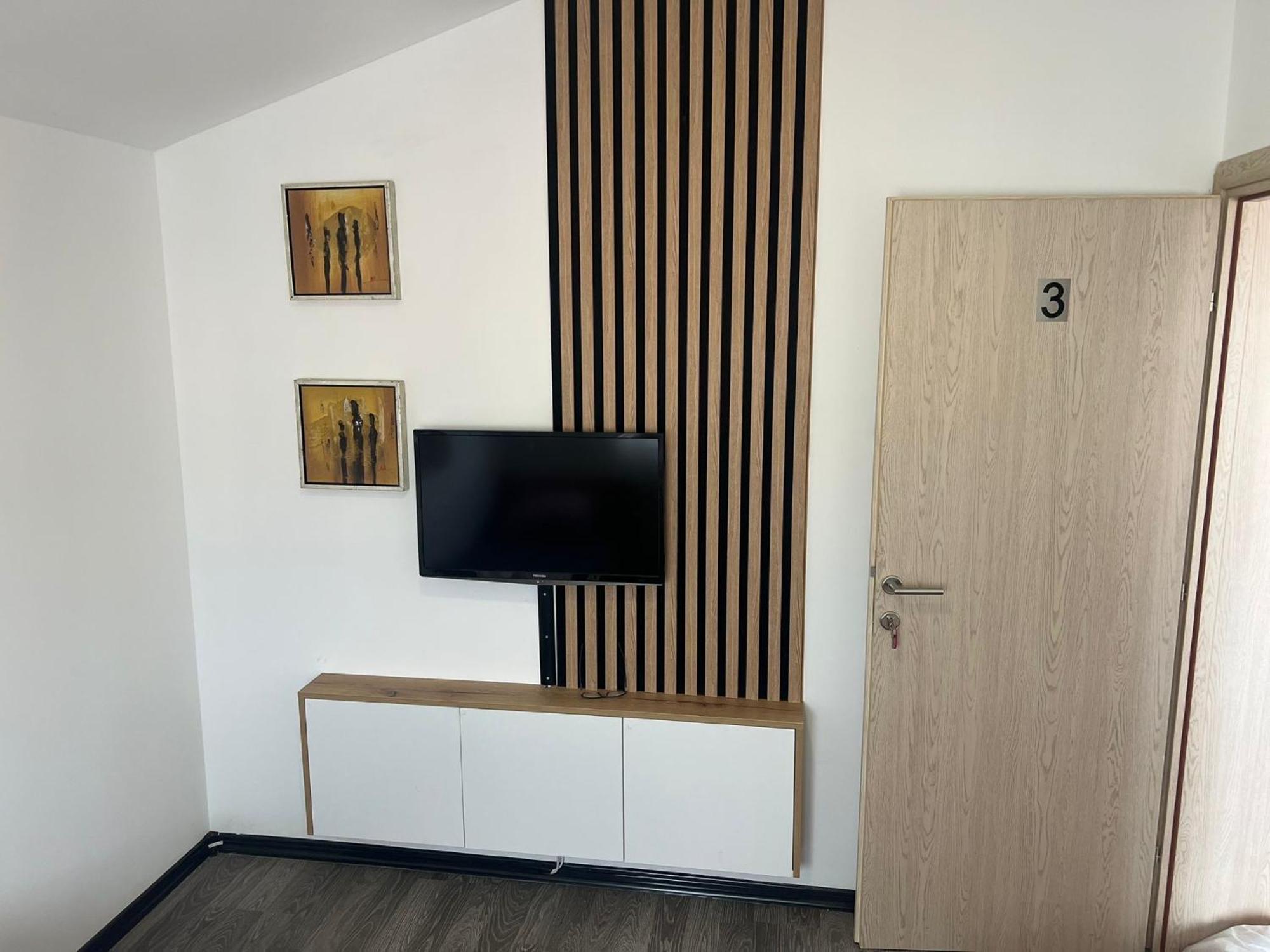 מוסטר Apartman Grande Ajna מראה חיצוני תמונה