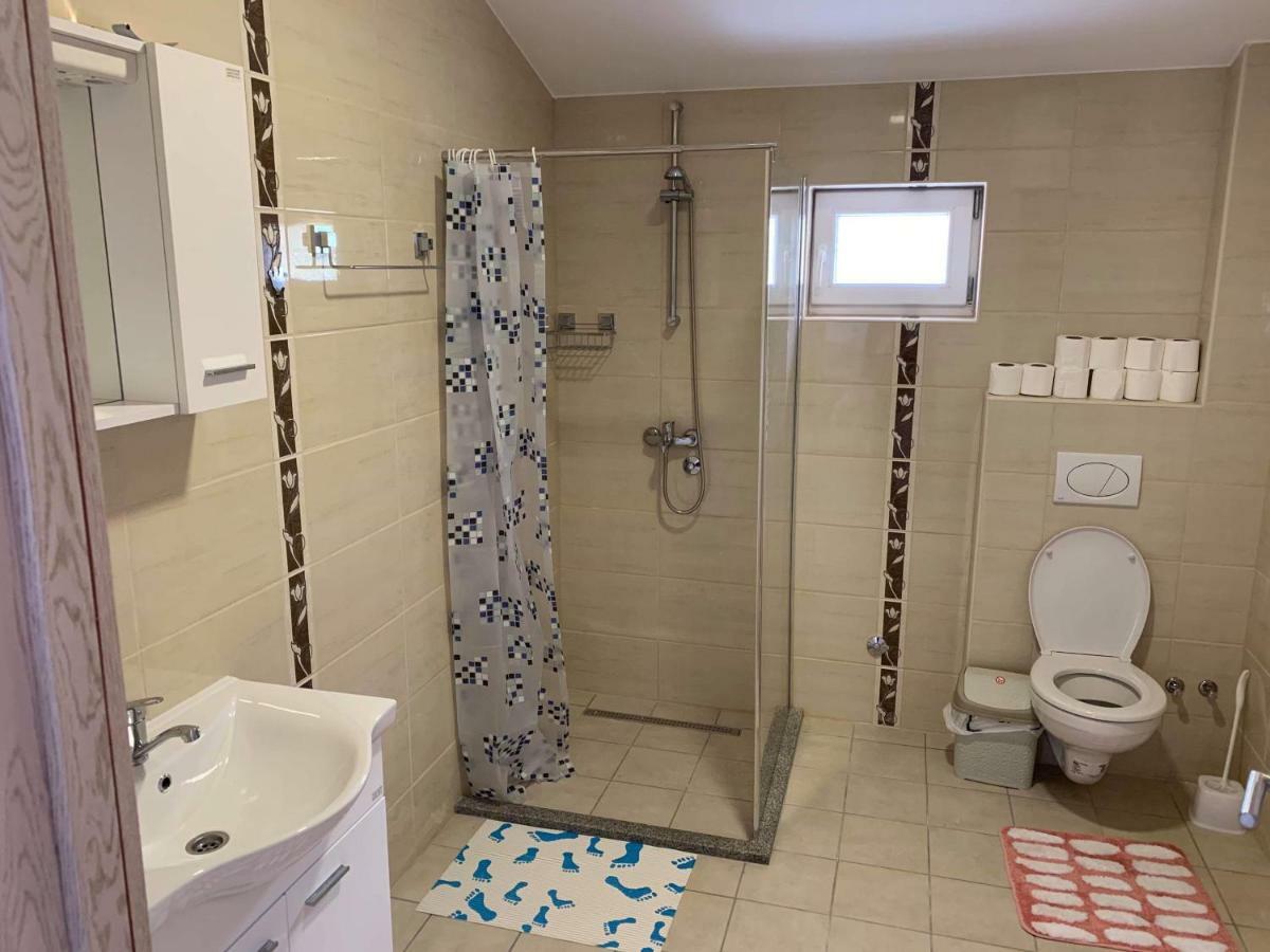 דירות מוסטר Apartman Grande Ajna מראה חיצוני תמונה